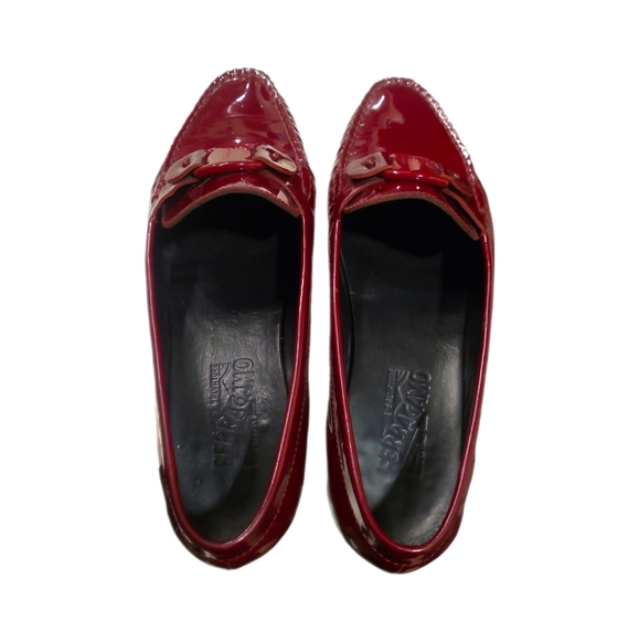 SALVATORE FERRAGAMO | Burgundy Patent Leather Loafers in Size US 9.5 - Picture 3 of 9